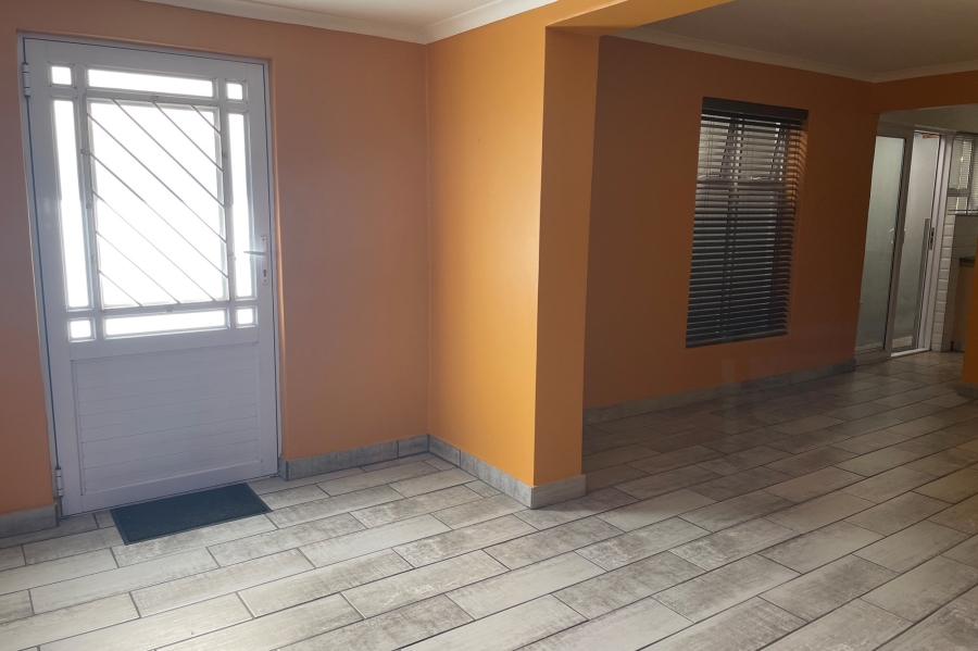 3 Bedroom Property for Sale in Portlands Western Cape